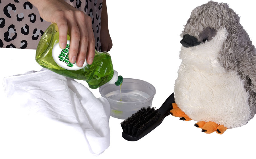 clean stuffed animals with detergent 
