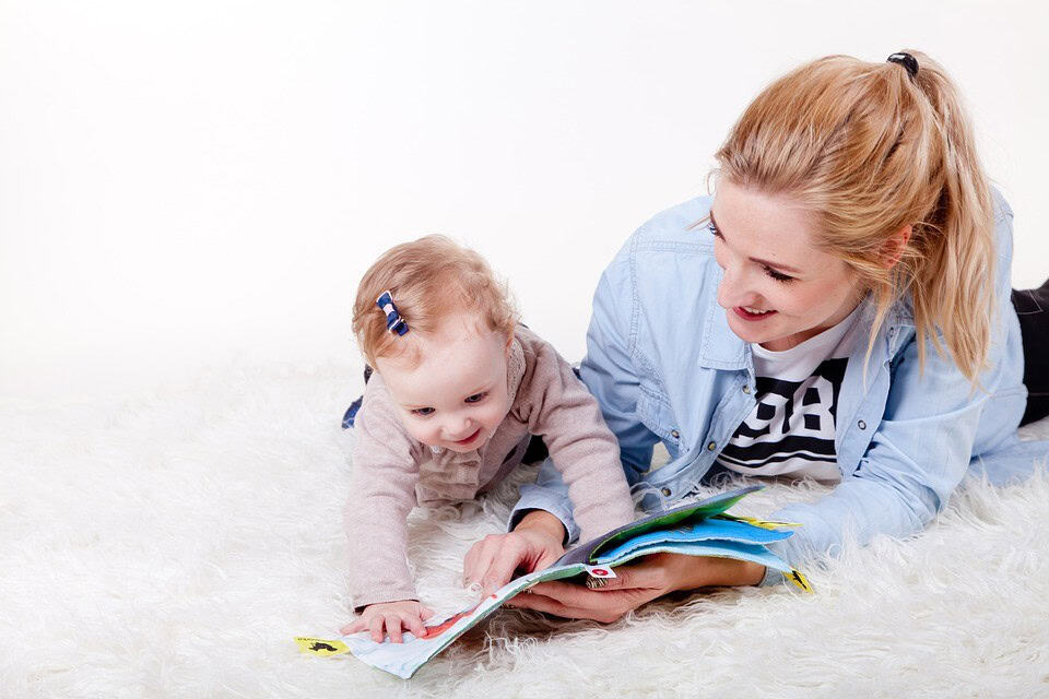 kids reading books