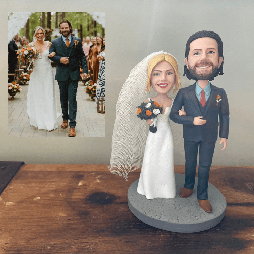 Custom wedding bobbleheads